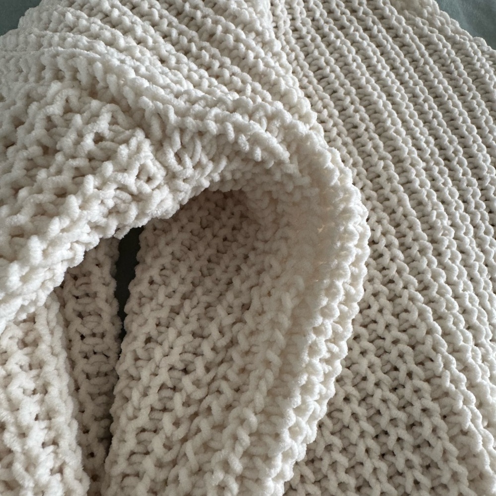 superdown Textured Cream Sweater - Picture 3 of 5